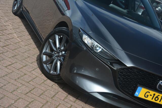 Mazda 3 2.0 e-SkyActiv-X M Hybrid 180 Comfort met Bose | LED | Stoelverwarming | Keyless | Head Up Display | Clima | Navi | Bluetooth | NL Auto!! |