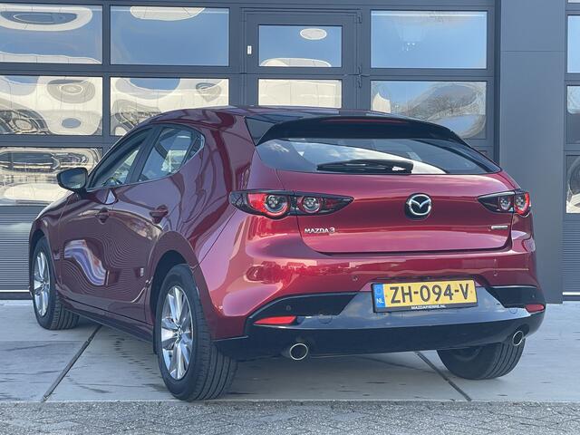 Mazda 3 2.0 e-SkyActiv-G 122 M Hybrid Comfort NAVI | ACHTERUITRIJCAMERA | APPLE CARPLAY | WINTERPAKKET | BOSE PARKEERSENSOREN VOOR +ACHTER | 16 INCH LMV