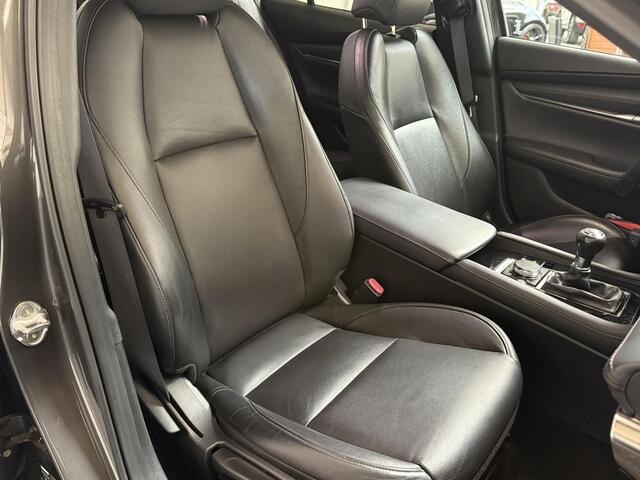 Mazda 3 2.0 e-SkyActiv-X M Hybrid 186 Luxury | LEDER | TRHK | BOSE