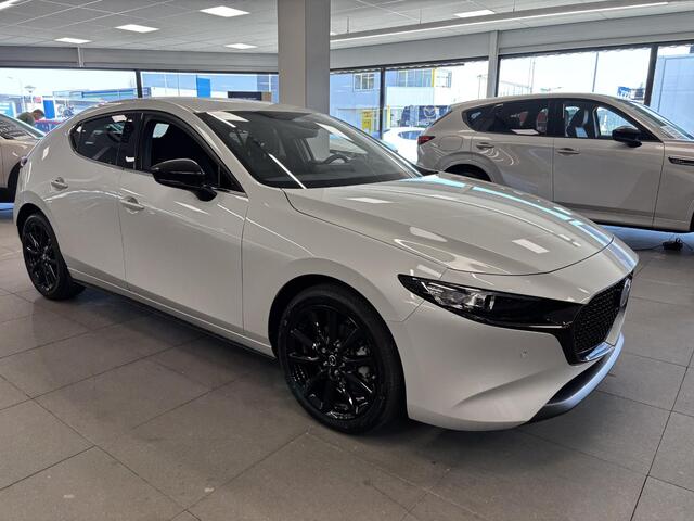 Mazda 3 HB 2.5 e-SkyActiv-G M Hybrid 140 Homura , Demovoordeel ¤ 5.094,-, Automaat, Navi, Adap.Cruise, Clima, Apple Carplay, Camera, PDC, HUD, Stoelverwarming, 18" LMV