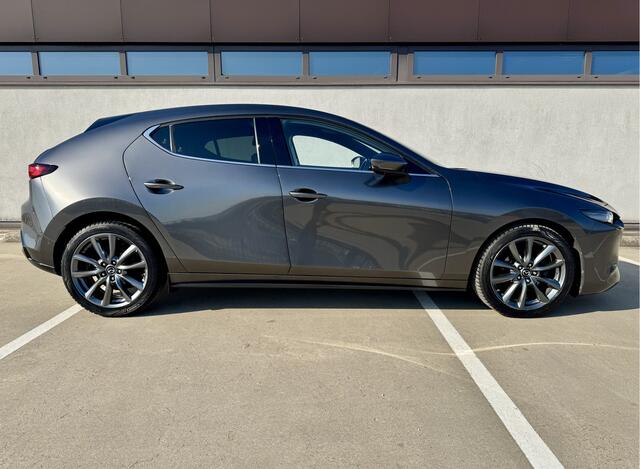 Mazda 3 2.0 e-SkyActiv-G M Hybrid 122 Luxury | leer | HUD | Navi | Camera | % Bovag Occasion Partner %