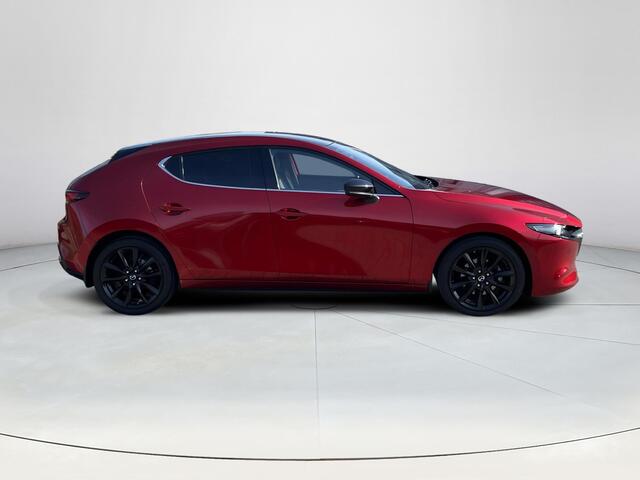 Mazda 3 2.0 e-SkyActiv-X M Hybrid 180 Luxury | Dealeronderhouden | Stoelgeheugen | Stoel en stuurverwarming | Climate Control | Achteruitrijcamera | Full adaptief led | Dodehoeksensoren | Bose |