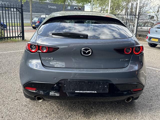 Mazda 3 2.0 e-SkyActiv-X M Hybrid 186 Luxury // FULL OPTIONS!! // SCHUIF-KANTEL DAK // NAVI // 360 CAMERA // BOSE AUDIO // MEMORY SEATS!! //