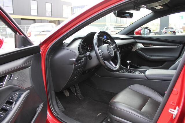 Mazda 3 HB 2.0 e-SkyActiv-G 122 M Hybrid Luxury , Leder, i-Activesense Pack, 360 Camera, Bose, All Season, Apple Carplay, Android Auto, Adap.Cruise, Stoel/Stuurverwarming, LMV 18 Inch, PDC, LkA, BSM, HUD