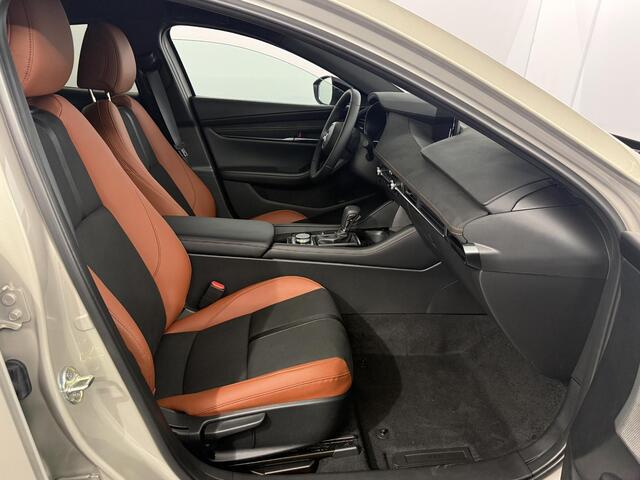 Mazda 3 2.5 e-SkyActiv-G M Hybrid 140 Nagisa / voorgeregistreerd, nieuw in showroom