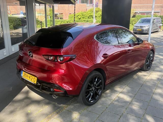 Mazda 3 2.5 e-SkyActiv-G M Hybrid 140 Homura DEMO !!