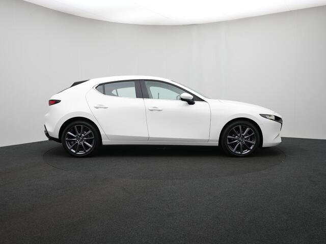 Mazda 3 2.5 e-SkyActiv-G Centre-line met Driver Assistance & Sound Pack | demo voordeel