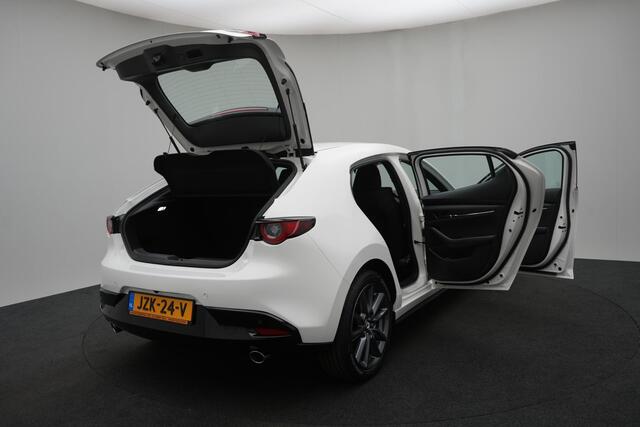 Mazda 3 2.5 e-SkyActiv-G Centre-line met Driver Assistance & Sound Pack | demo voordeel