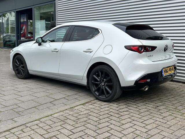 Mazda 3 2.0 e-SkyActiv-X M Hybrid 186 Takumi | Sunroof | Garantie 30-1-2031 |