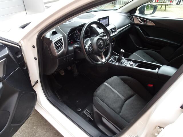 Mazda 3 2.0 SkyActiv 120pk 5d *1e eig/Xenon/Stoel+stuurverw/HUD/18"*