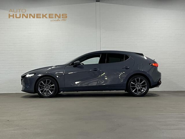 Mazda 3 2.0 Al-Selection Adapt. Cruise | Stuur-/stoelverwarming | Achteruitrij camera | Head-up | Bliss