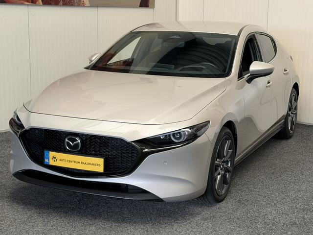 Mazda 3 2.0 e-SKYACTIV-G M HYBRID 122 EXCLUSIVE-LINE NAVIGATIE 360 CAMERA ADAPTIVE CRUISE CONTROL HEAD-UP DISPLAY APPLE CARPLAY/ANDROID RIJSTROOKSENSOREN DODEHOEKSENSOREN ZEER MOOI !!