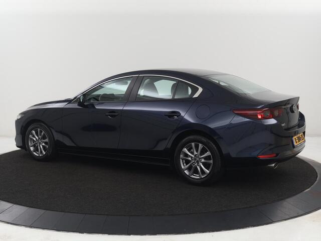 Mazda 3 2.0 e-SkyActiv-G M Hybrid 122 Comfort | Head-Up | Adaptive cruise | Camera | Carplay | Stuurverwarming | Full LED | Stoelverwarming | Navi Full map | Climate control