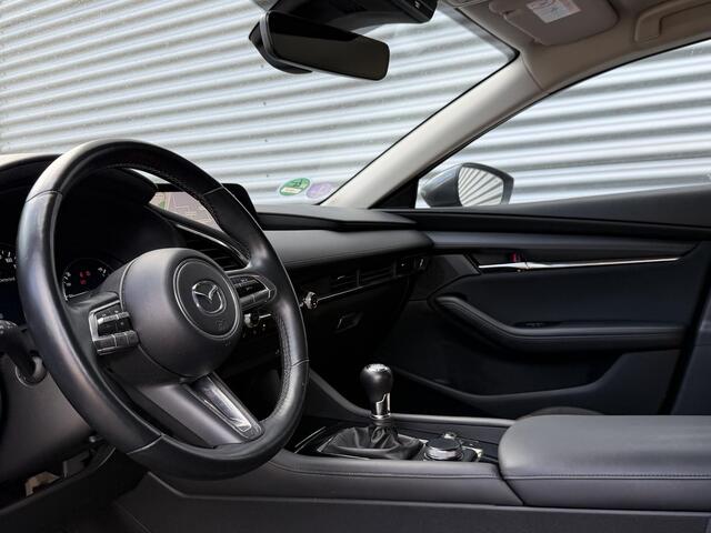 Mazda 3 2.0 e-SkyActiv-G M Hybrid 150 Sportive | Dealeronderhouden | Camera | Stuur&Stoelverwarming |