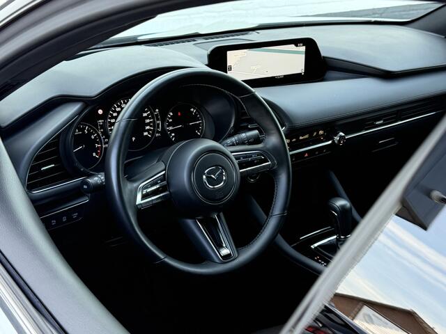 Mazda 3 2.0 e-SkyActiv-X M Hybrid 186 Luxury | CarPlay | ACC | BOSE | HUD | 18 inch