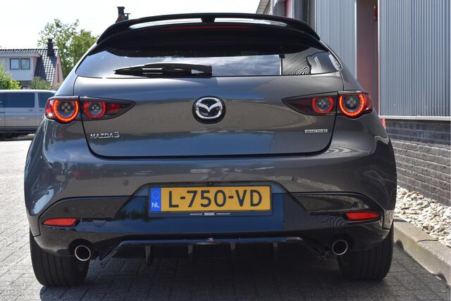 Mazda 3 2.0 e-SkyActiv-G M Hybrid 122 Comfort met Bose, Head up, Adaptive cruise, 360 Camera, PDC, Stuur/Stoelverwarming, 18'' LMV