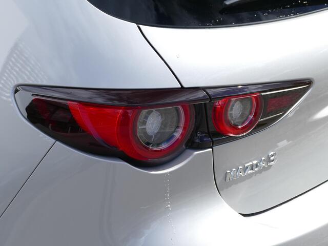 Mazda 3 2.0 e-SkyActiv-X M Hybrid 186 Exclusive-line | Apple Carplay/Android Auto | Adaptieve Cruise | Afneembare Trekhaak | 360 Camera | BOSE | Stoel/Stuurverwarming |