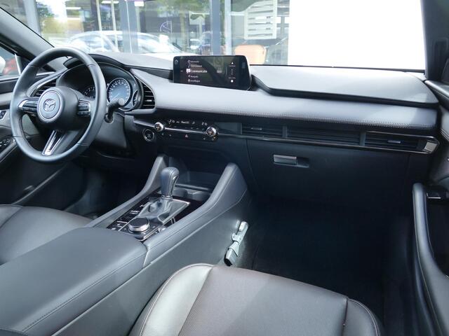 Mazda 3 2.0 e-SkyActiv-X M Hybrid 186 Exclusive-line | Apple Carplay/Android Auto | Adaptieve Cruise | Afneembare Trekhaak | 360 Camera | BOSE | Stoel/Stuurverwarming |