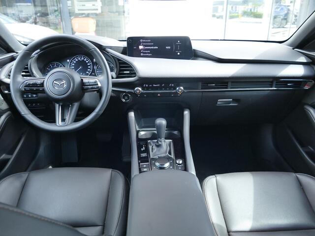 Mazda 3 2.0 e-SkyActiv-X M Hybrid 186 Exclusive-line | Apple Carplay/Android Auto | Adaptieve Cruise | Afneembare Trekhaak | 360 Camera | BOSE | Stoel/Stuurverwarming |