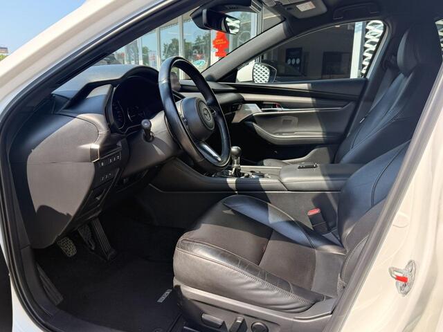 Mazda 3 2.0 e-SkyActiv-X M Hybrid 180 Comfort met Bose | Leer | Achteruitrij Camera |