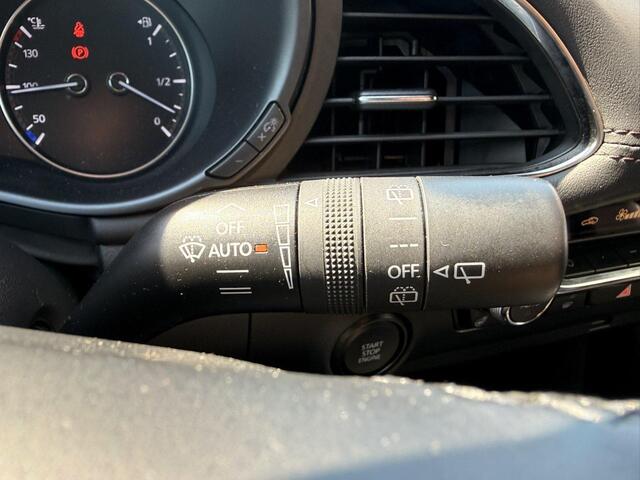 Mazda 3 2.0 e-SkyActiv-X M Hybrid 180 Comfort met Bose | Leer | Achteruitrij Camera |