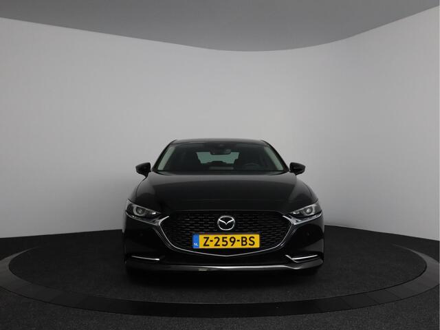 Mazda 3 2.0 e-SkyActiv-X M Hybrid 180 Luxury 360° Camera | Head up display