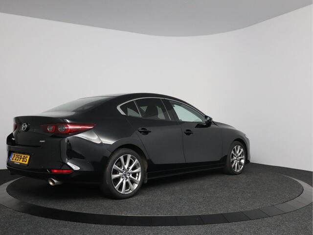 Mazda 3 2.0 e-SkyActiv-X M Hybrid 180 Luxury 360° Camera | Head up display