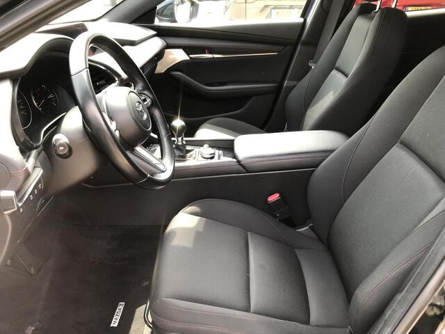 Mazda 3 2.0 e-SkyActiv-G M Hybrid 150 Sportive , 18 Inch LMV, Apple Carplay, Bose, Clima, HUD, Camera, BSM, Adap. Cruise, LKA, SBS, Bluetooth, SBCS