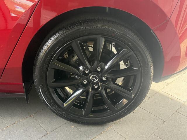 Mazda 3 2.0 e-SkyActiv-X M Hybrid 180 Luxury 180PK! Dealer onderhouden