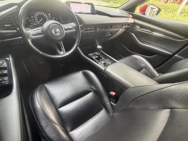 Mazda 3 2.0 e-SkyActiv-X M Hybrid 180 Luxury 180PK! Dealer onderhouden