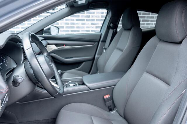 Mazda 3 2.0 e-SkyActiv-G M Hybrid 150 Sportive | Bose Audio | Keyless Entry | Cruise Control Adaptief | Dodehoekdetectie | LED Koplampen | Achteruitrijcamera | Parkeersensoren | Navigatie | Apple Carplay | Android Auto