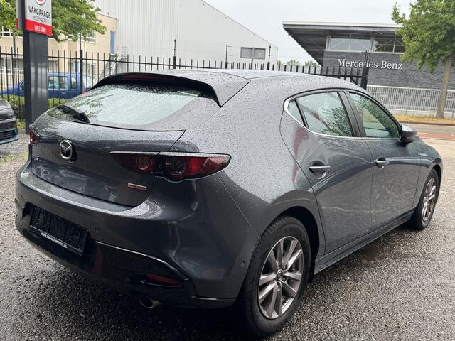 Mazda 3 2.0 e-SkyActiv-G M Hybrid 122 PK // NAVI // CLIMA // ADAPTIVE CRUISE // CAMERA // APPLE CARPLAY - ANDROID AUTO // STOEL + STUUR VERWARMING //