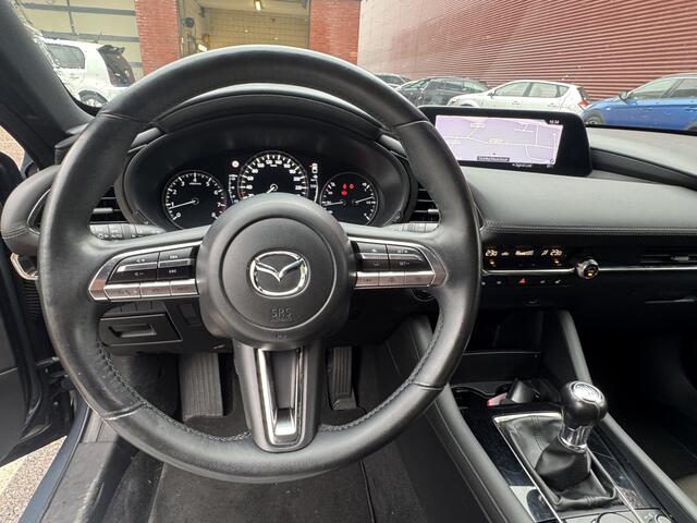 Mazda 3 2.0 e-SkyActiv-G M Hybrid 122 PK // NAVI // CLIMA // ADAPTIVE CRUISE // CAMERA // APPLE CARPLAY - ANDROID AUTO // STOEL + STUUR VERWARMING //