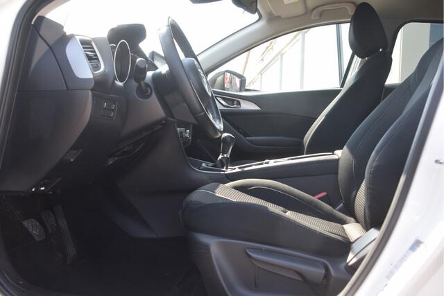 Mazda 3 2.0 SkyActiv-G 120 SkyLease+ Keyless | PDC | Cruise | LMV | Camera
