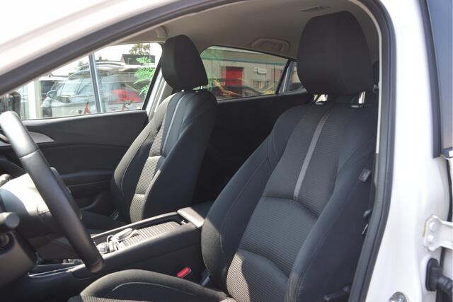 Mazda 3 2.0 SkyActiv-G 120 SkyLease+ Keyless | PDC | Cruise | LMV | Camera