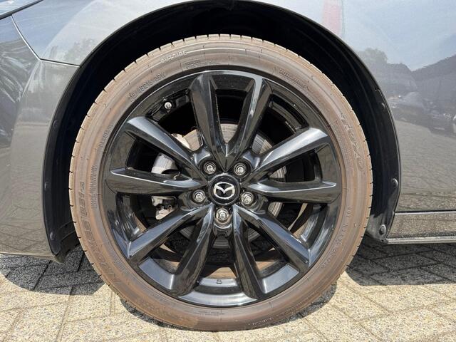 Mazda 3 2.0 e-SkyActiv-X M Hybrid 186 Luxury Automaat | Rijklaar | Apple Carplay en Android Auto | Stoelverwarming | 360 Camera