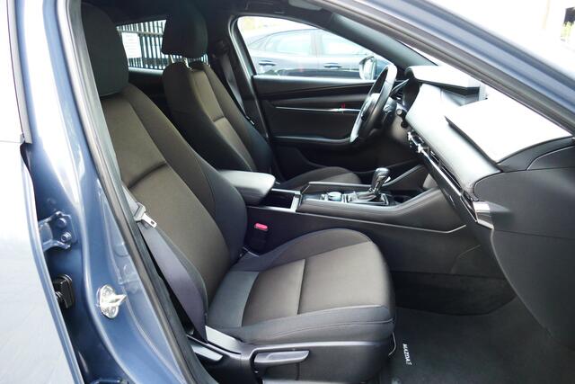 Mazda 3 2.0 e-SkyActiv-X M Hybrid 186 Luxury. 360 Camera, Stoel&StuurVerw, Full Led, 18"LMV, Haak 1300kg