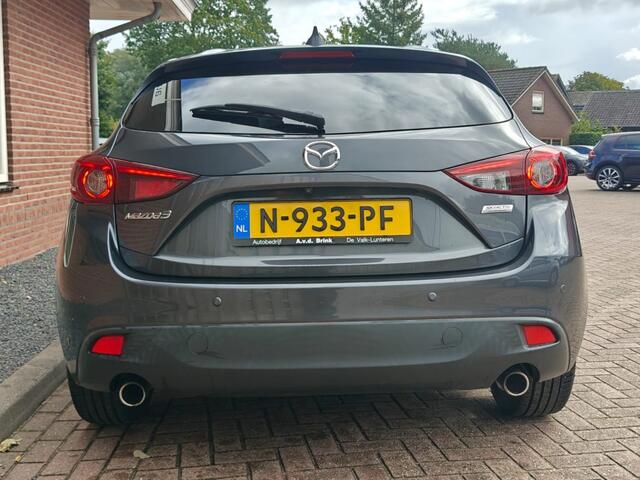 Mazda 3 2.0 NAKAMA, CAMERA / STOELVERWARMING