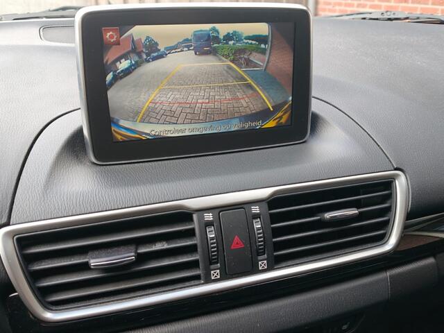Mazda 3 2.0 NAKAMA, CAMERA / STOELVERWARMING