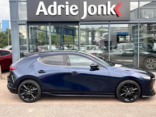 Mazda 3 2.0 e-SkyActiv-X M Hybrid 186 Luxury AUTOMAAT | SUNROOF | AERO PACK | LEDER | Bose AUDIO | APPLE CARPLAY/ANDROID AUTO | A.CAMERA | NED. AUTO |