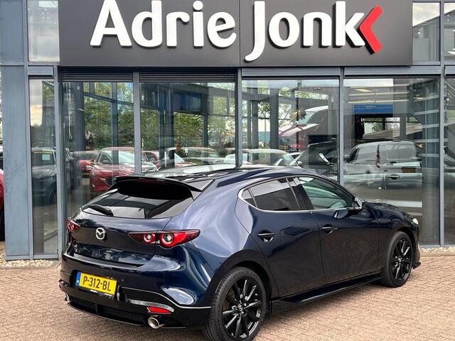 Mazda 3 2.0 e-SkyActiv-X M Hybrid 186 Luxury AUTOMAAT | SUNROOF | AERO PACK | LEDER | Bose AUDIO | APPLE CARPLAY/ANDROID AUTO | A.CAMERA | NED. AUTO |