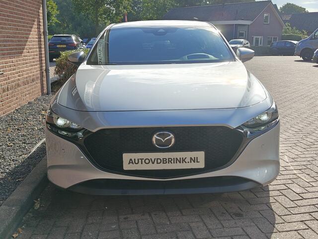 Mazda 3 2.0 SkyActiv-G, CAMERA RONDOM / TREKHAAK / LEER