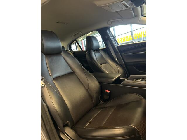 Mazda 3 2.0 e-SkyActiv-G M Hybrid 122 Luxury | Adaptieve cruise control | Stoel+Stuurverwarming | Head up display | Keyless | Achteruitrijcamera | Bose audio | Lederen bekleding | Navigatie | Climate control | Memory seats – foto 10