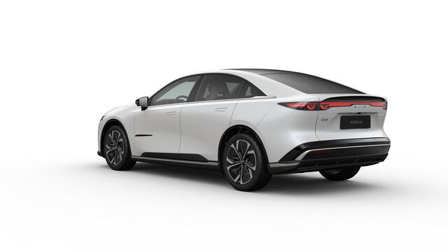 Mazda 6 6e Takumi Long Range 80 kWh / Crystal White Pearl / Zwart kunstleder