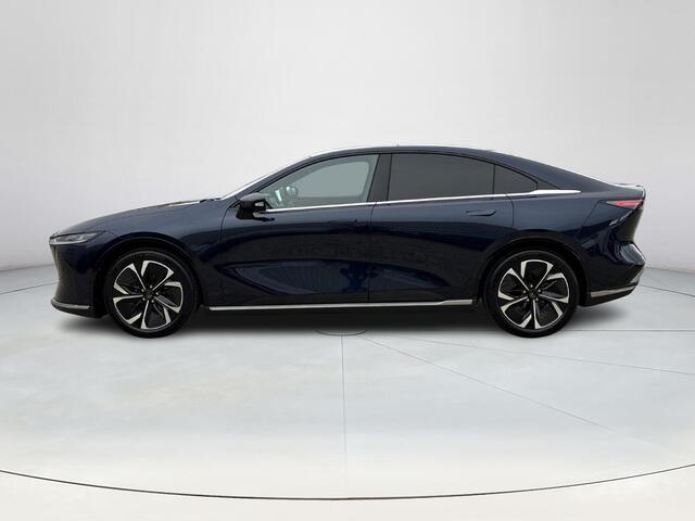 Mazda 6 6e Takumi Plus Long Range 80 kWh | Stoelverwarming/verkoeling | Stuurverwarming | Panoramadak | Adaptive cruise-control | Bi-color interieur | 360-Camera | SONY-audiosysteem