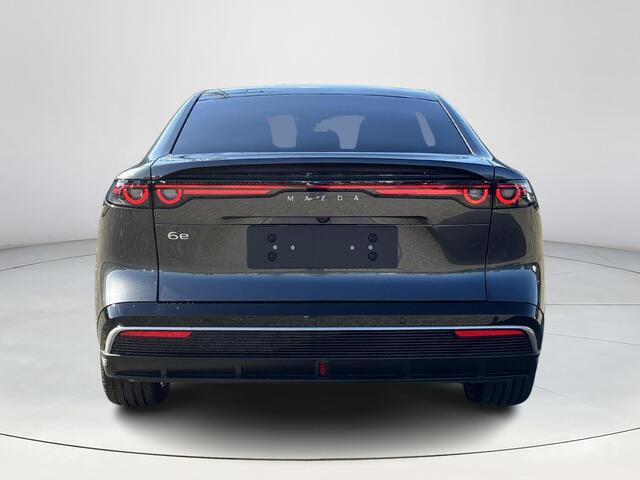 Mazda 6 6e Takumi Plus Long Range 80 kWh | Stoelverwarming/verkoeling | Stuurverwarming | Panoramadak | Adaptive cruise-control | Tan Nappa lederen interieur| 360-Camera | SONY-premium audiosysteem |