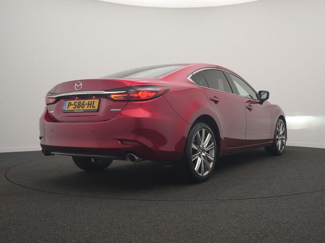 Mazda 6 2.5 SkyActiv-G 194 Signature - RIJKLAARPRIJS - 194 pk! - Automaat - Adaptieve Cruise Control - Rondomzicht Camera - Apple Carplay - Android Auto - Bose Audio - Head-Up Display - Elektrisch schuif- kanteldak