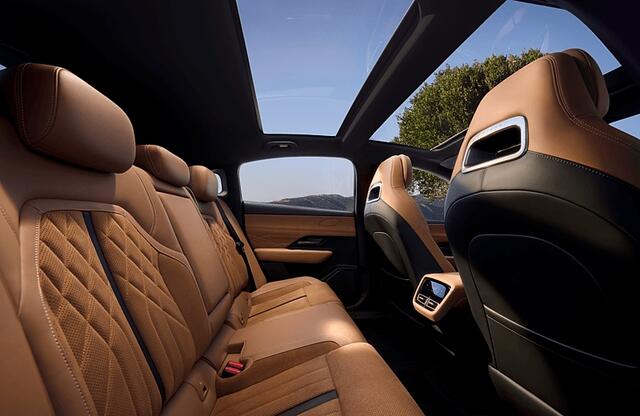 Mazda 6 6E Takumi Plus Long range 245pk / 80kWh / SNELLADEN / 552 KM ACTIE