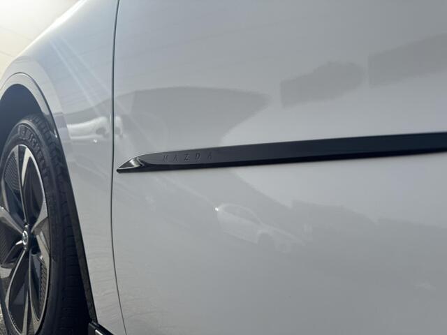 Mazda 6 6e Takumi Business Edition 68.8 kWh | 1.000,- Jubileum korting! | Zwart leder | 360 Camera | Geheugenstoelen | Panorama Dak | Headupdisplay | Adaptieve Cruise control | Sony premium audio | Dodehoeksensoren |