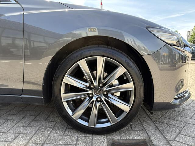 Mazda 6 Sportbreak 2.5 SkyActiv-G 194 Signature Dealer onderhouden / Sunroof / Navi / Meest luxe uitvoering!